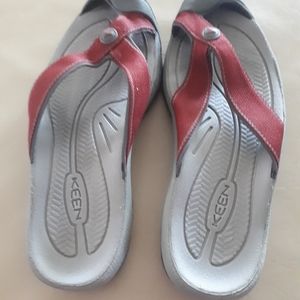 NEW KEEN womens Sandals 7.5